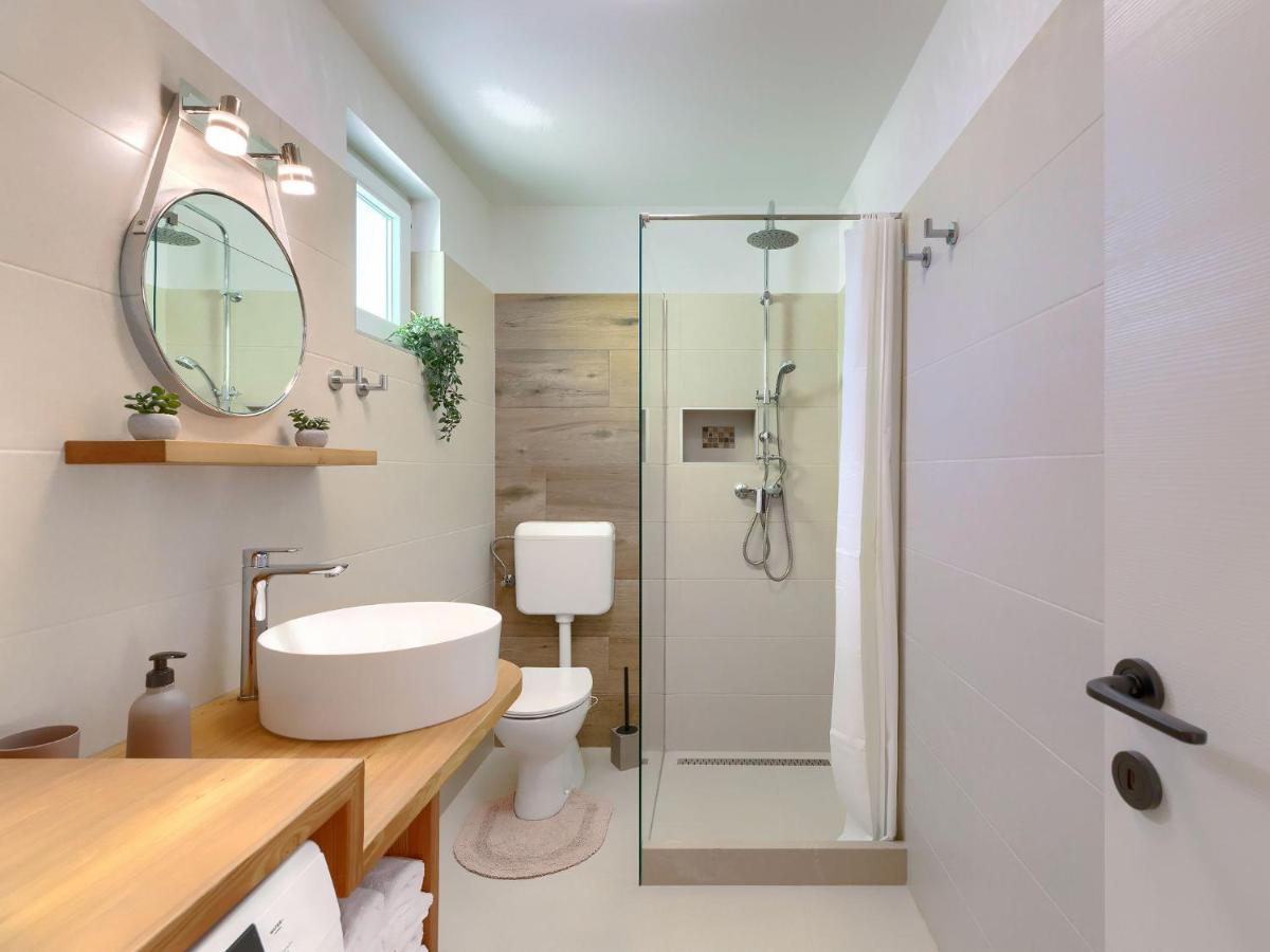 Holiday Home Laura By Interhome พูลา ภายนอก รูปภาพ