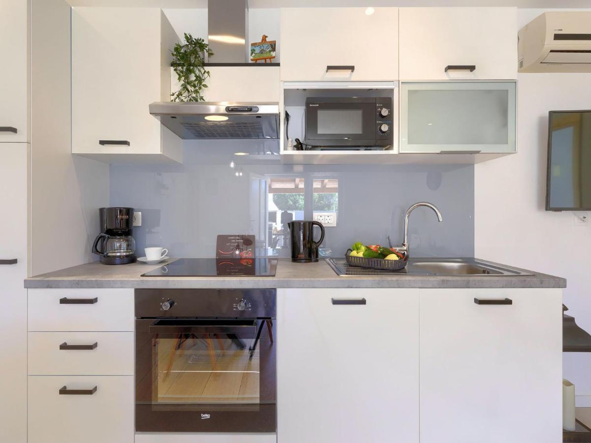 Holiday Home Laura By Interhome พูลา ภายนอก รูปภาพ